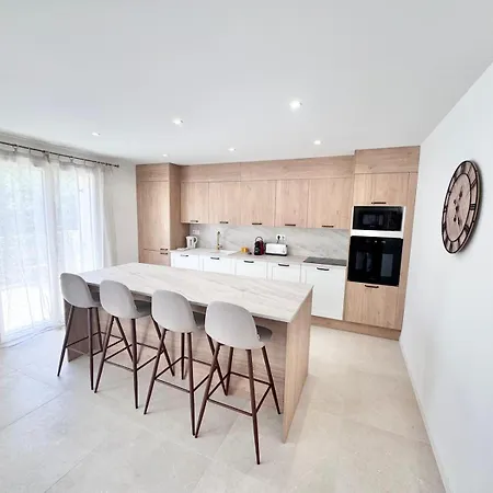 Le Bartole Grimaud, Yourhosthelper Port Grimaud